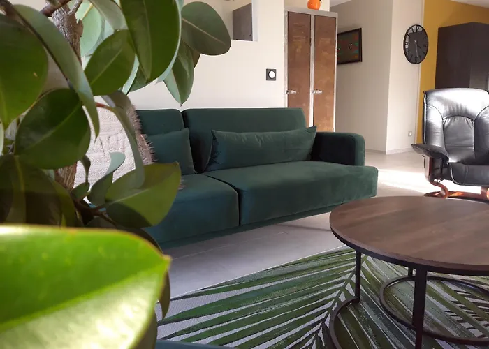 Fenetre Sur Champs Vila